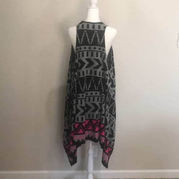 Allison Brittney - Picture 6 of 6